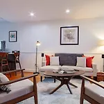Fancy 1-Br In Central Location Parking Available