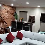 Large 2Level 3Br, 3Ba Condo With Free Parking Near Downtown Washington Dc