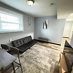 Updated Great Value Apt 2-Bedroom In Dc