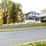 A Fresh Retreat In Dc
