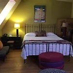 Hotel Tabard Inn