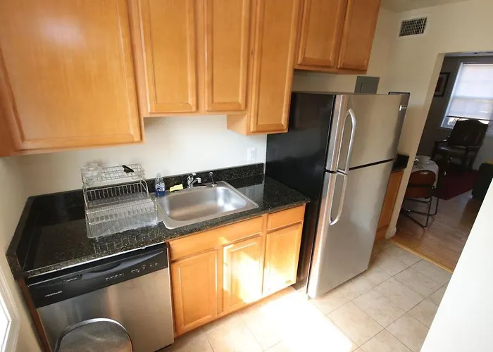 Affordable 2Bdrm Home-Free Parking
