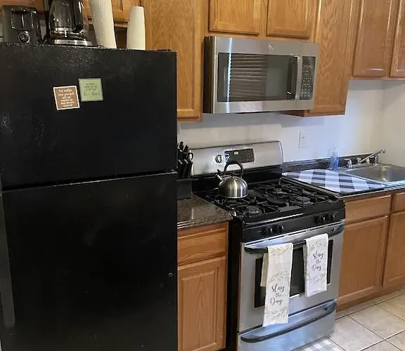 Cozy 2 Bedroom, Minutes From Capitol Hill