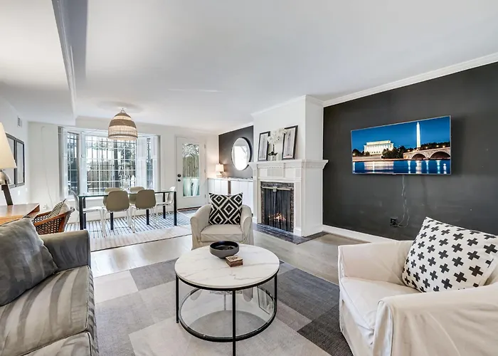 Central Luxe Home - Foggy Bottom Dc