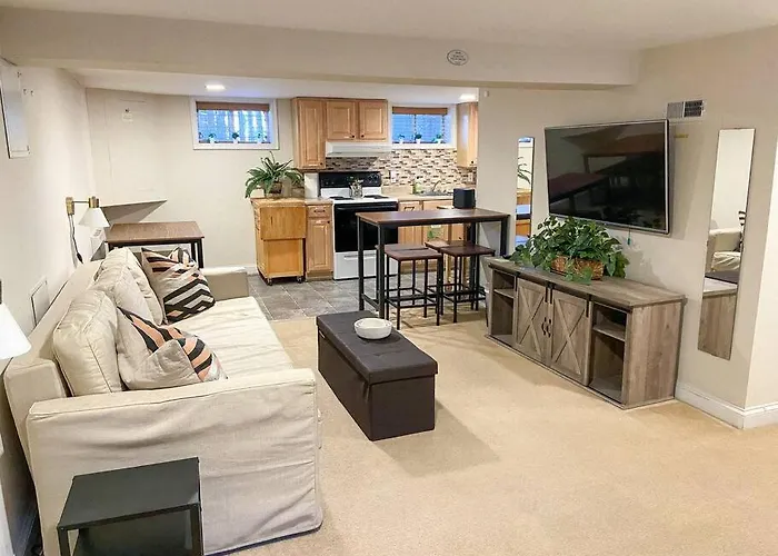 Rare Find Spacious Basement Apartment With Parking