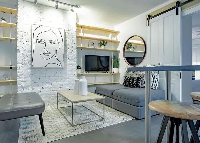 Designerflat Nestled Between Dupont&Logan Circles