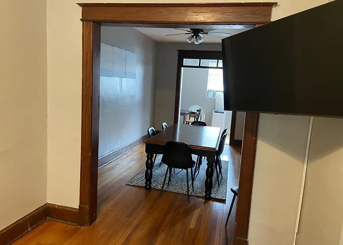 3 Bedroom Th Free Parking Walk 2 Metro