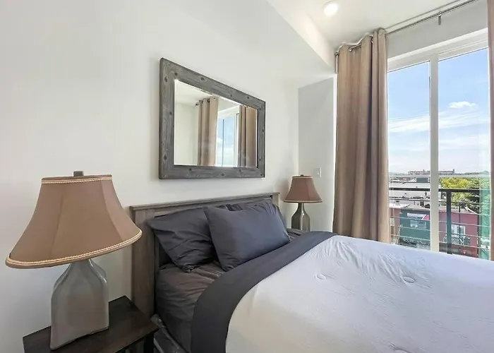 Luxury Penthouse , Private Roofdeck & Amazing View