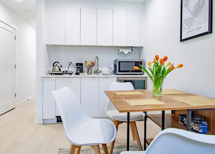 Bright & Cozy 1-Br Alcove In Bloomingdale