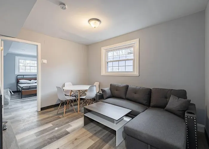 Updated 2-Bedroom Apartment In Dc