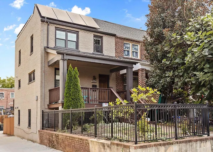 Entire 3-Br Row House In Peaceful Kingman Park Dc