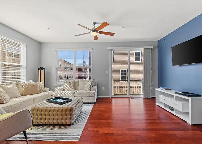Convenience At A Great Value 4-Br Dc Homestay