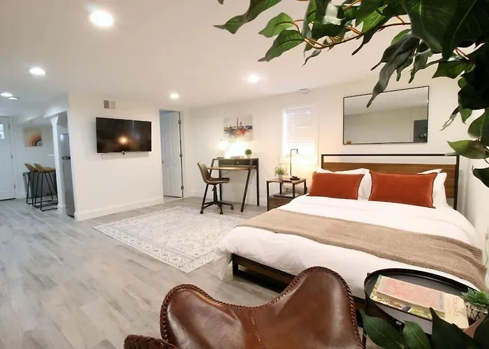 Studio Apartment Near Rfk Fields