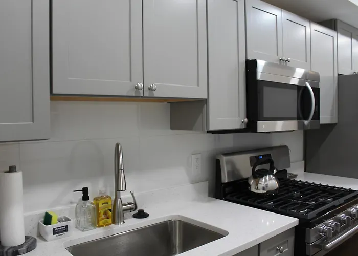 Unit 1 - Two Bedroom Condo With Wifi In Awesome Washington - Visit Bitly Link Slash Nelsonpl1