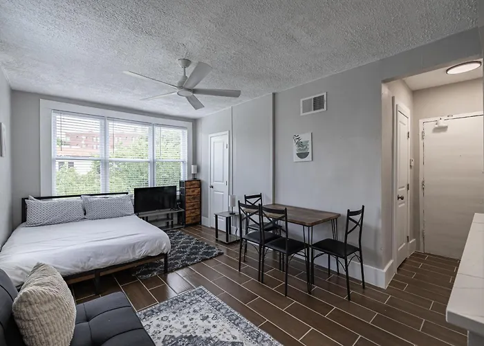 Updated Studio In Dupont Dc