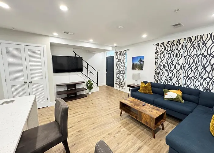Beautiful Cozy Home In Dc With Easy Parking