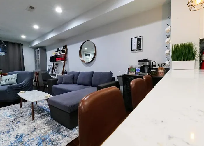 Modern, Chic, 3Bd, Metro Accessible And Free Parking