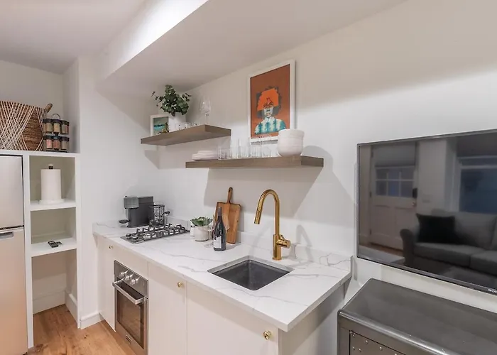 Delightful Apt In The Heart Of Dupont