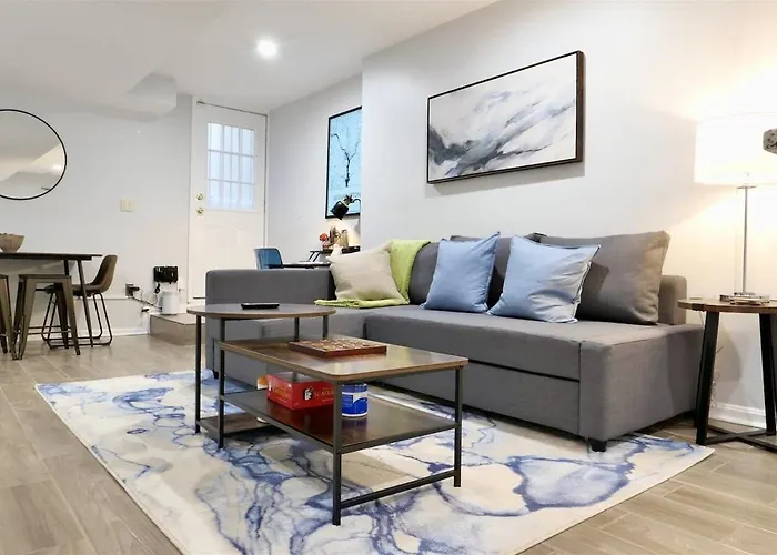 Trendy Apt In Bloomingdale - Parking