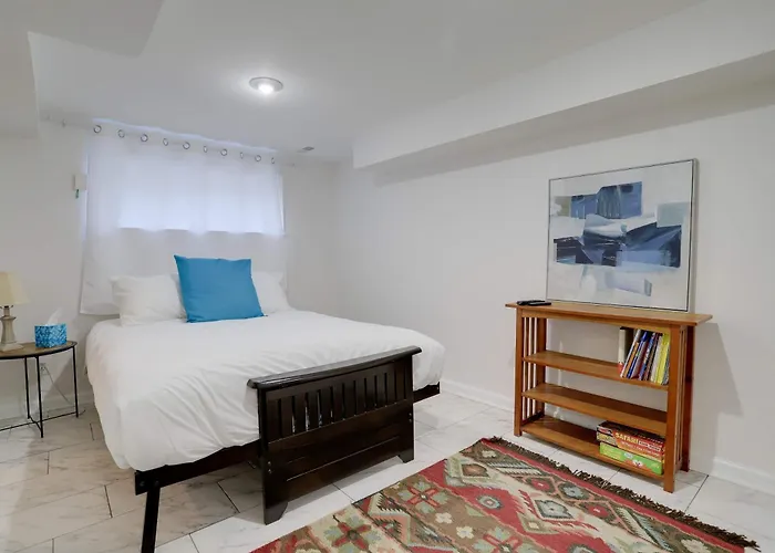 Sojourn 1 Bedroom Garden Level Home Sleeps 2