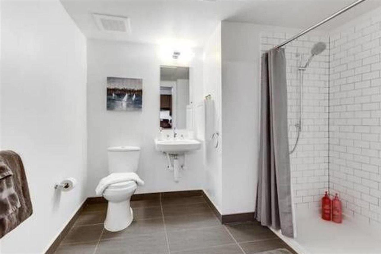Convention Center Corporate Apartment