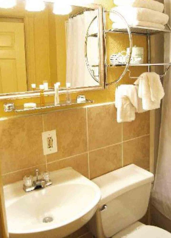 Hotel The Baron Washington