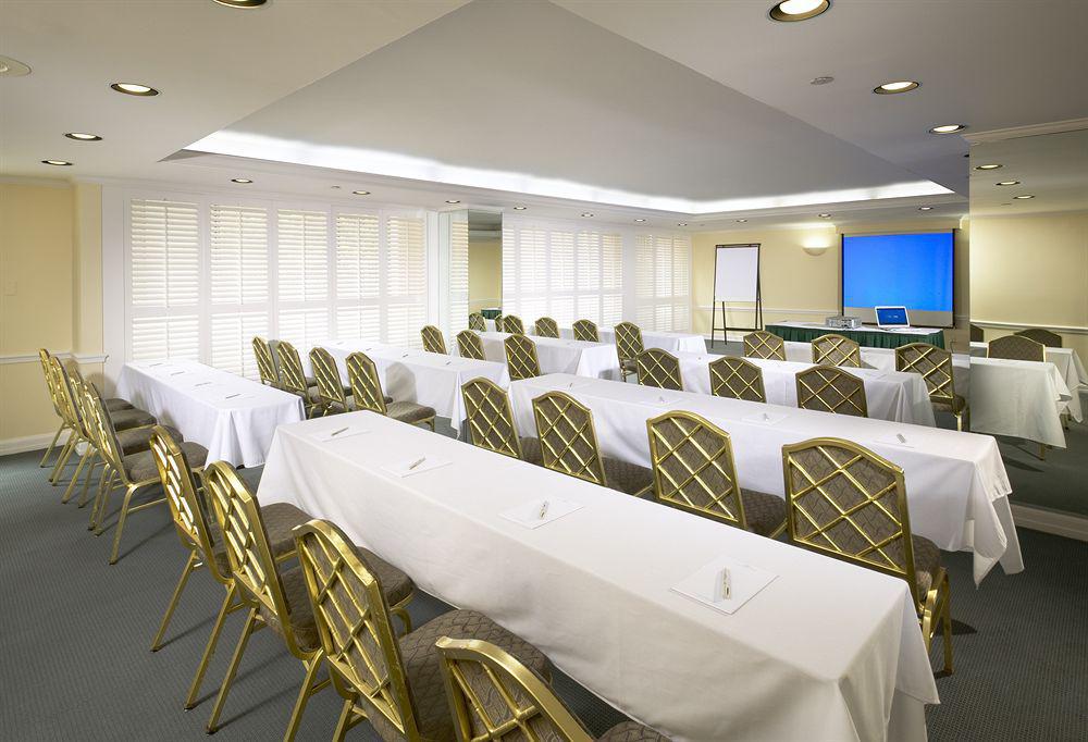 State Plaza Hotel 4*