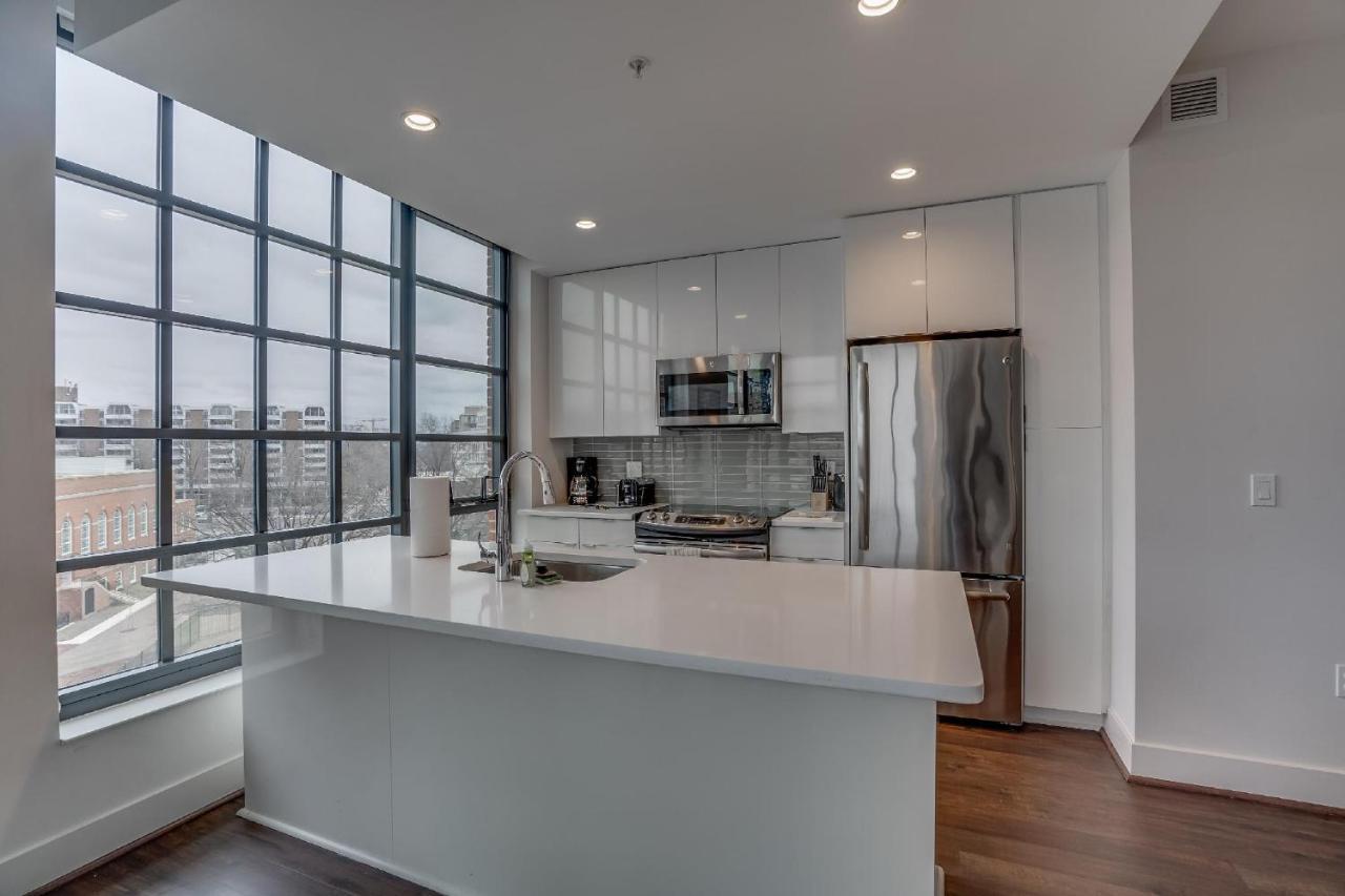 Southwest Waterfront 30 Day Stays * Washington