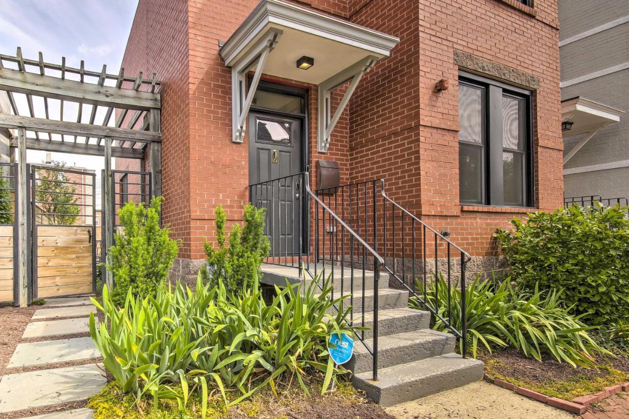 Modern D C Retreat With Private Outdoor Space! Holiday home Washington