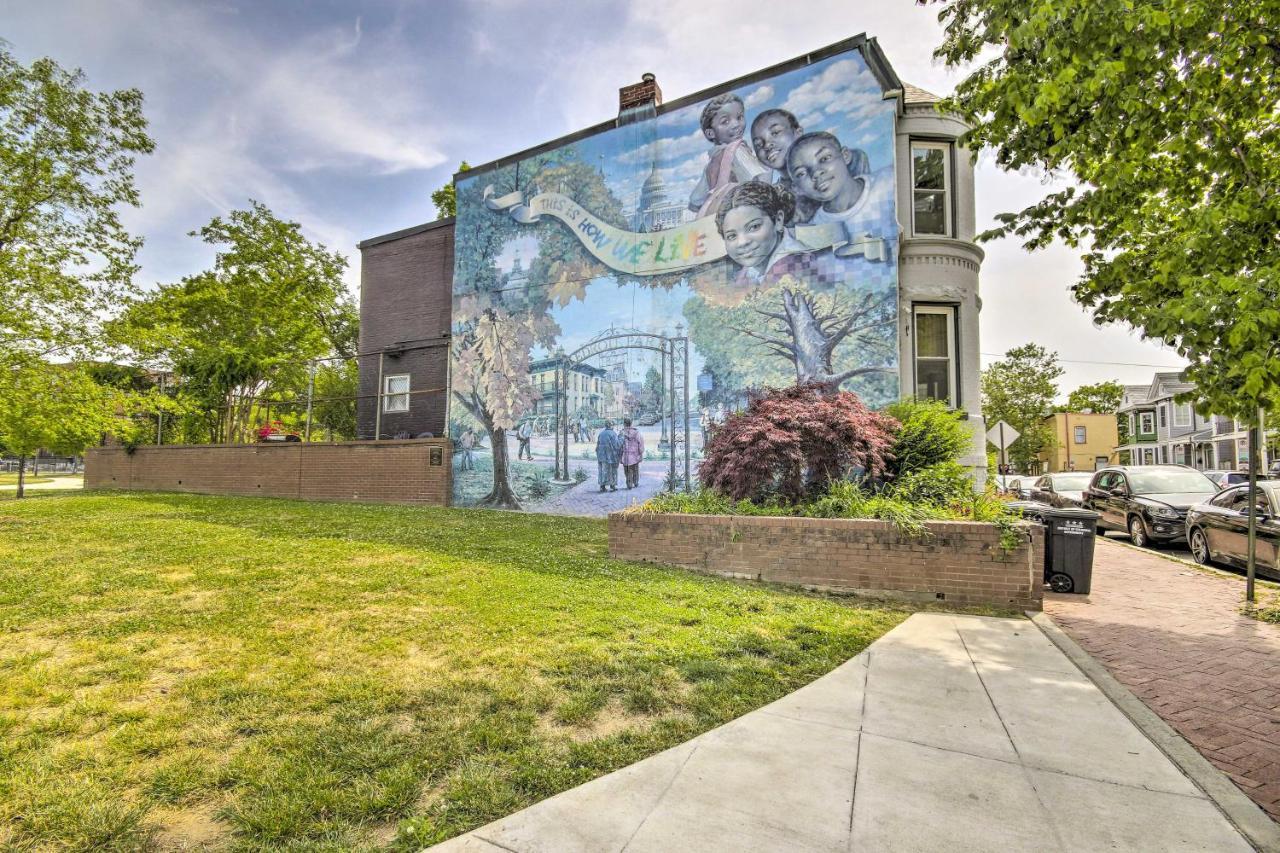 Modern D C Retreat With Private Outdoor Space! *