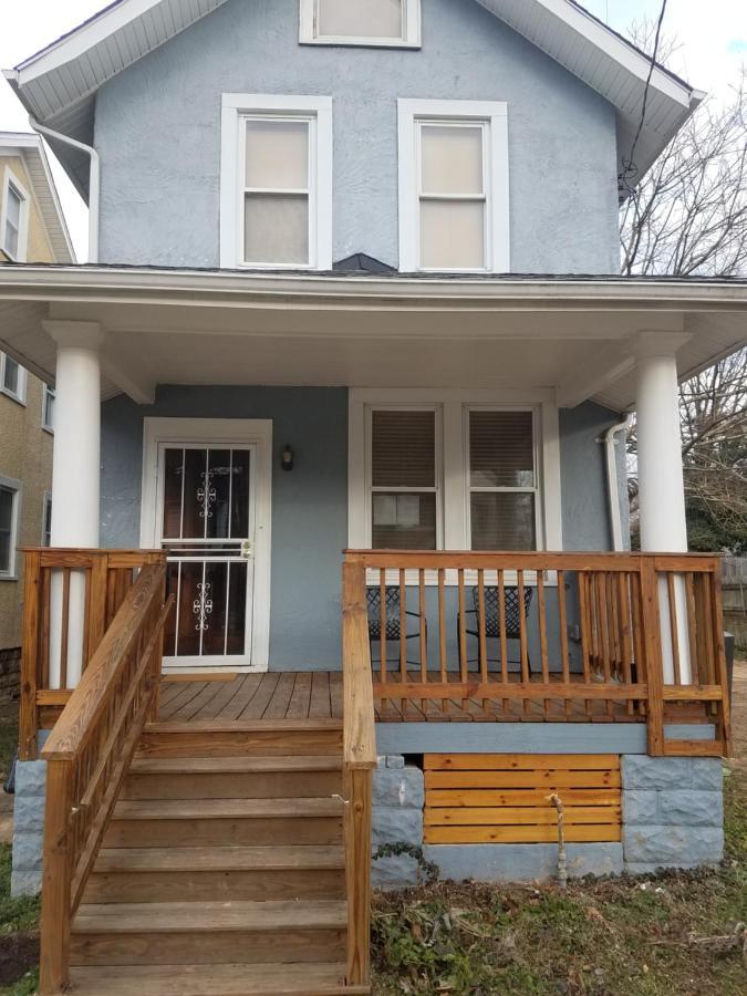 Holiday home 4br 2 Full Bath Sleeps 10 Large Yard 2 Cars Washington
