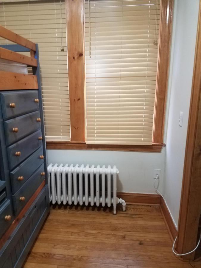 4br 2 Full Bath Sleeps 10 Large Yard 2 Cars * Washington
