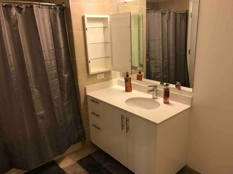 Modern, Chic, Great Location * Washington