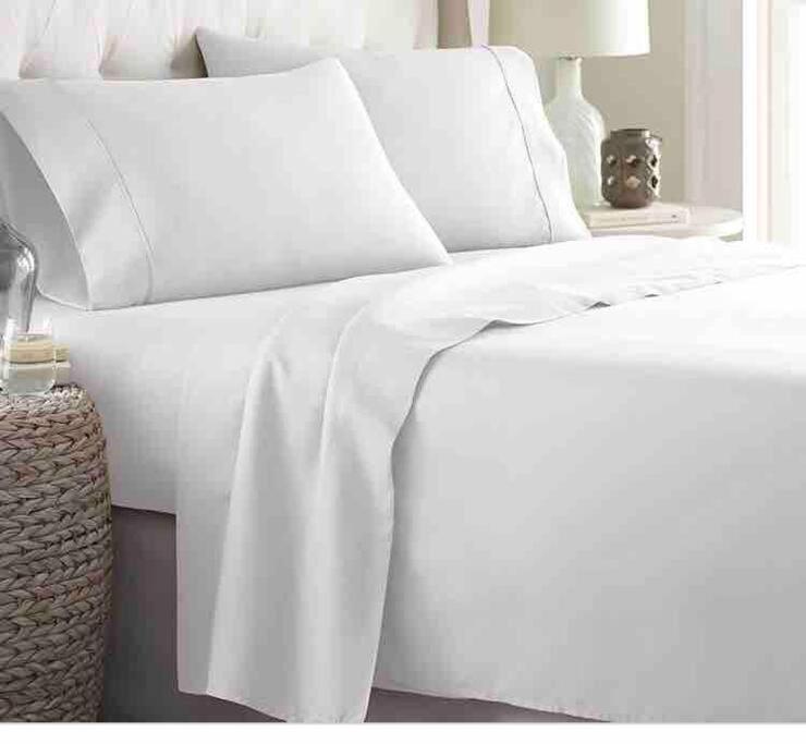 Apartment Modern, Chic, Great Location Washington