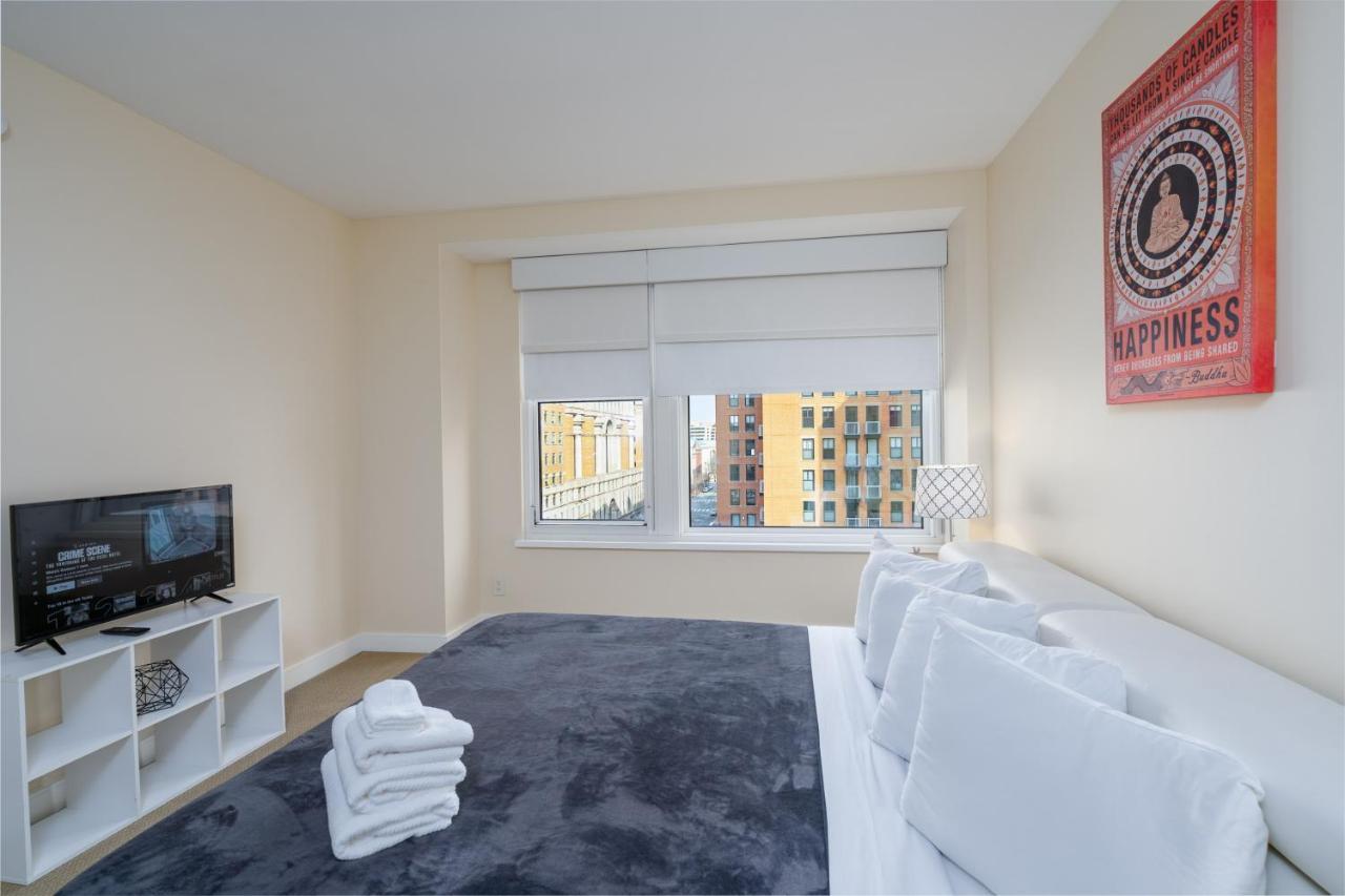 Fully Furnished 2 Bedroom In Dc Apts
