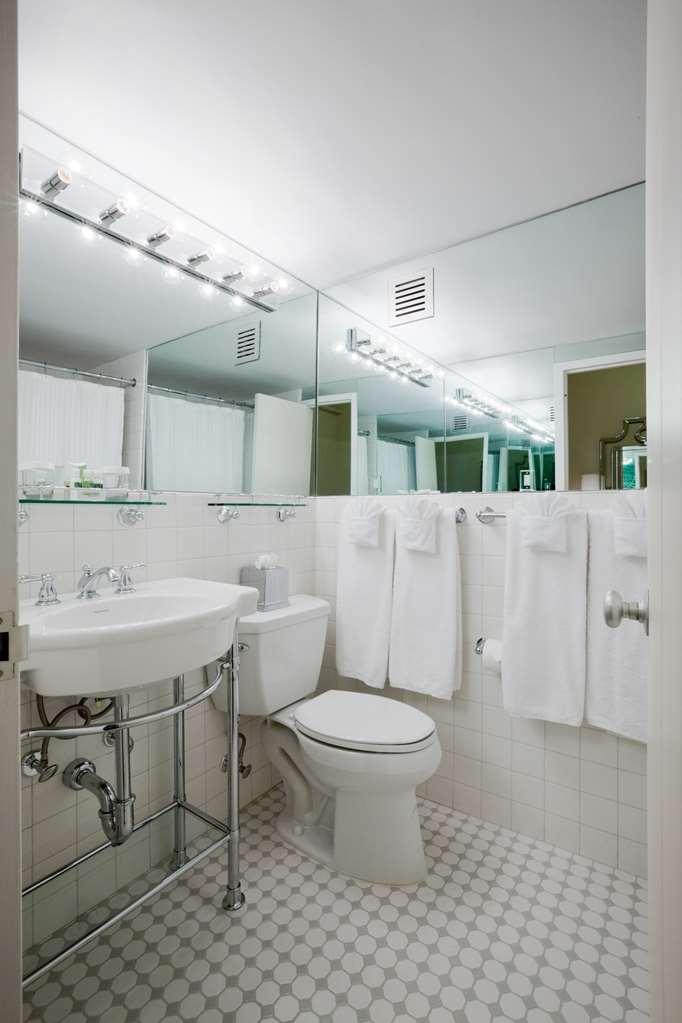 State Plaza Hotel