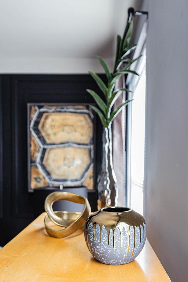 Beautiful On The Avenue Apartment *