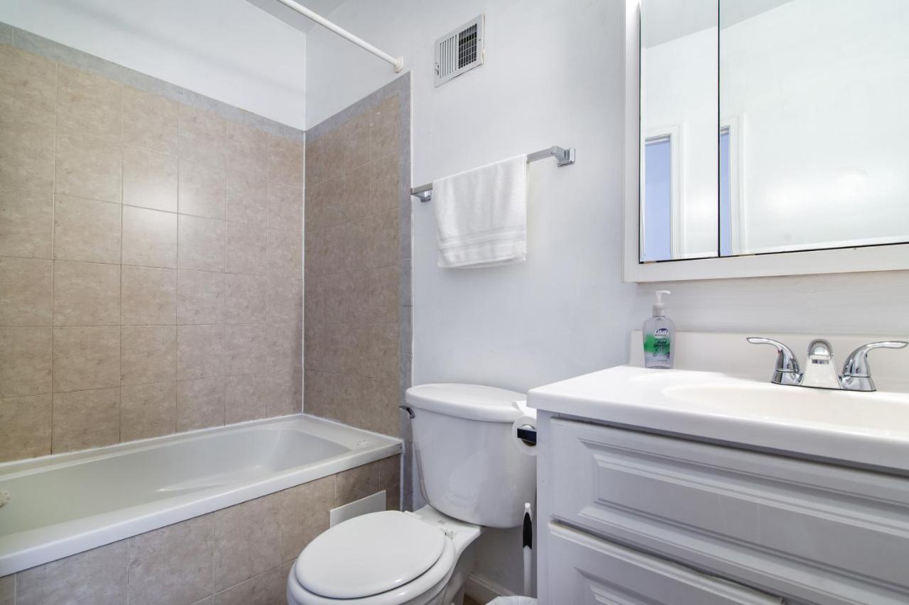 Spacious, Relaxing, 4 Bd 3.5 Ba In Petworth! Apartment