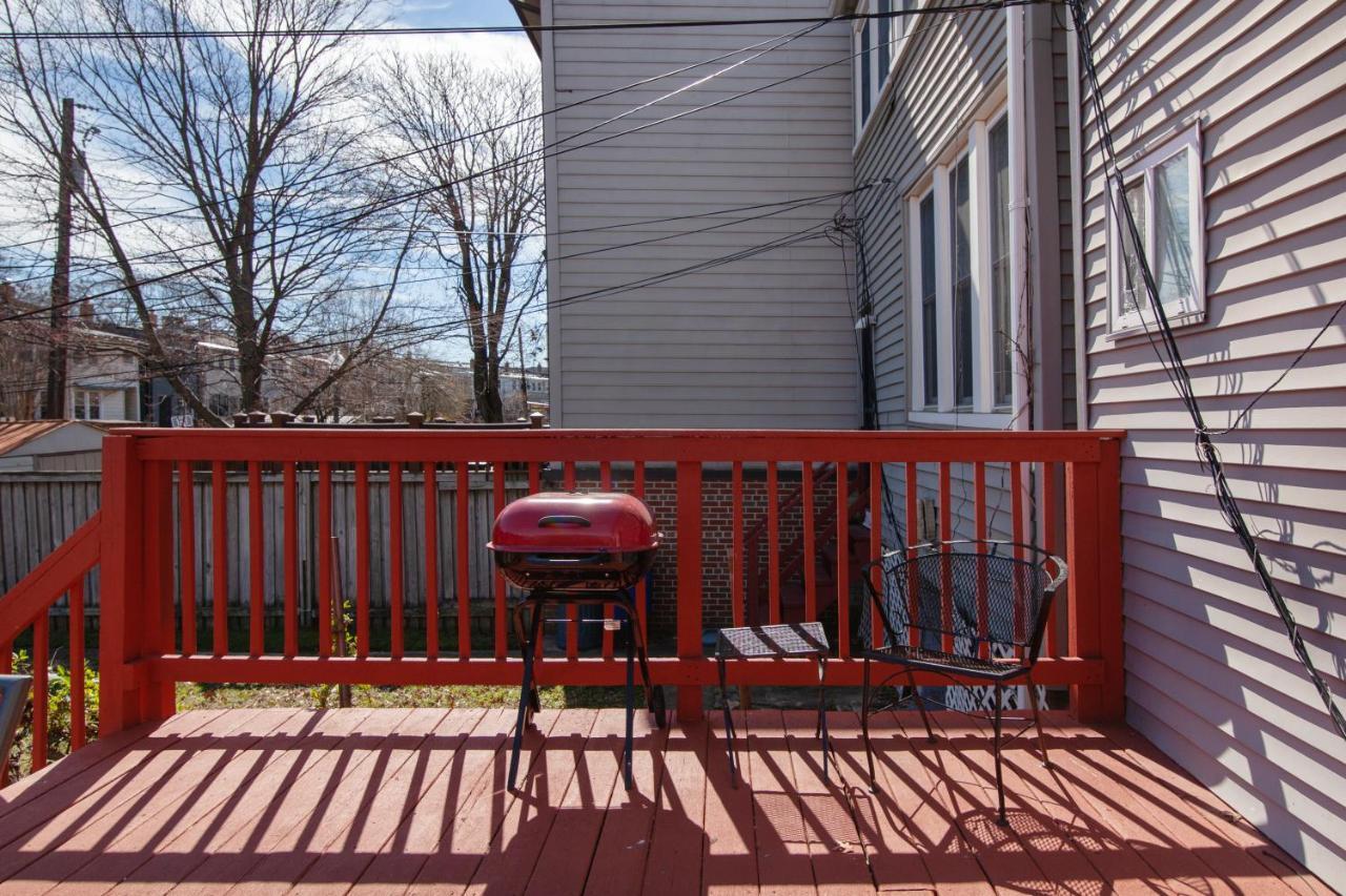 Apartment Spacious, Relaxing, 4 Bd 3.5 Ba In Petworth! *