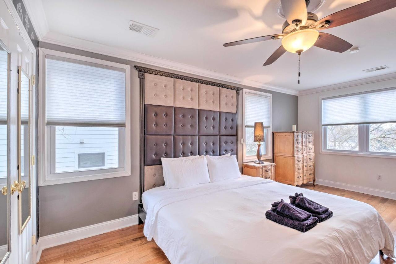 Holiday home Ideally Located Dc With Pool Table And Patio