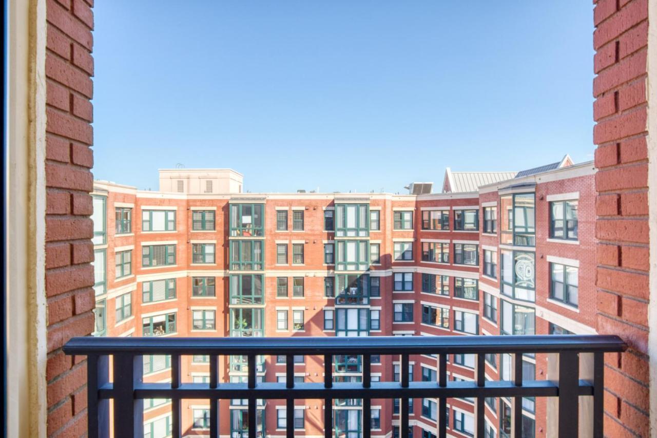 Logan Circle 2br W Gym Wd Pool Nr Bars Wdc-481 * Washington