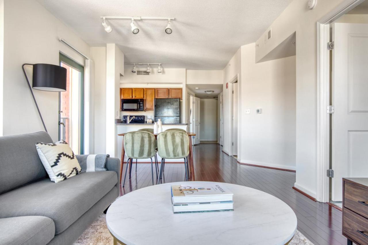 Logan Circle 2br W Gym Wd Pool Nr Bars Wdc-481 Apartment Washington
