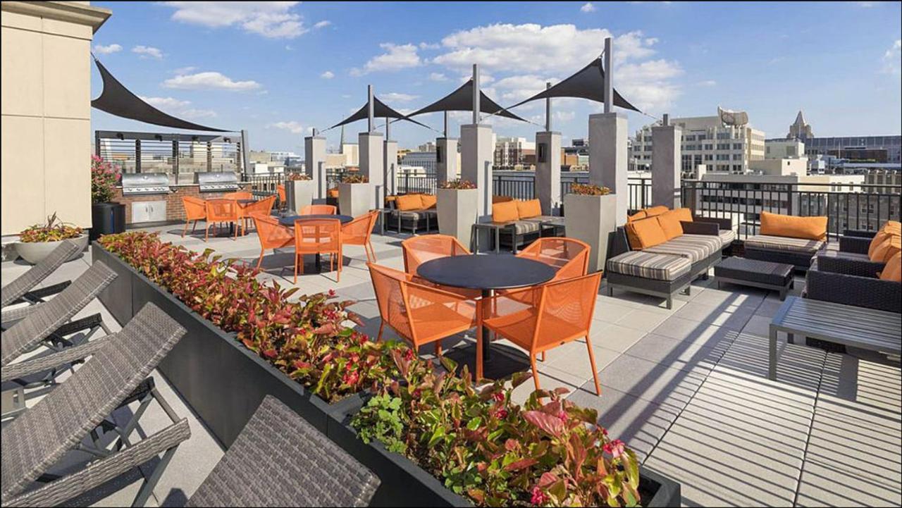 Apartment Logan Circle 2br W Gym Wd Pool Nr Bars Wdc-481
