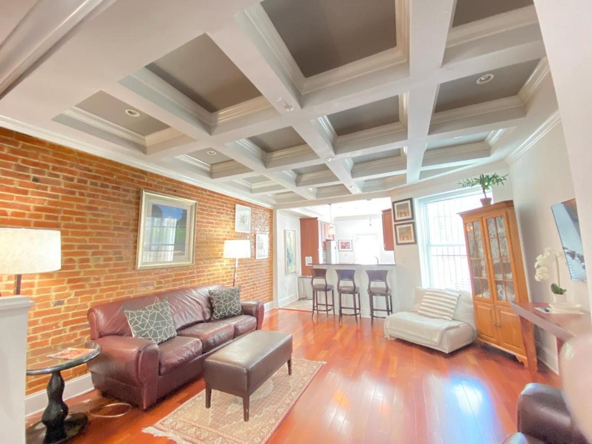 Classy Victorian Brownstone Subway Shopping * Washington