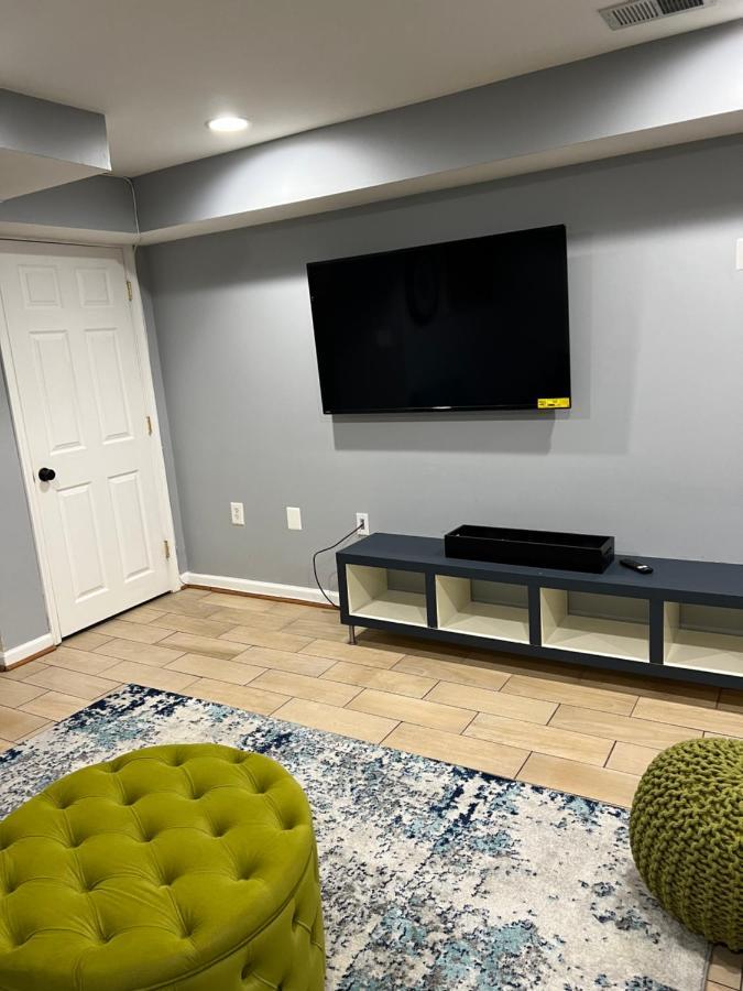 Chic Downtown In-law Apartment *