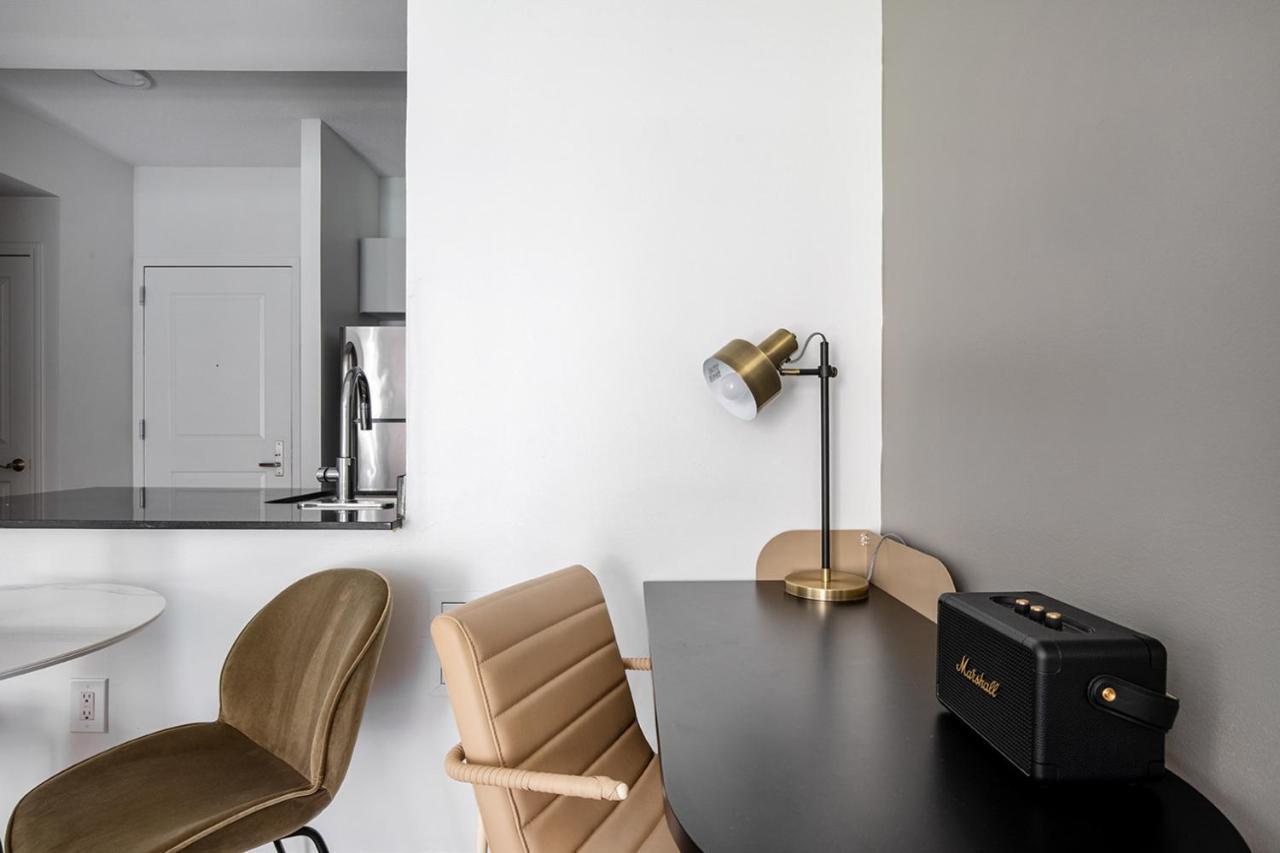 U Street 1br W Gym Wd Nr Metro Dining Wdc-676 Apartment