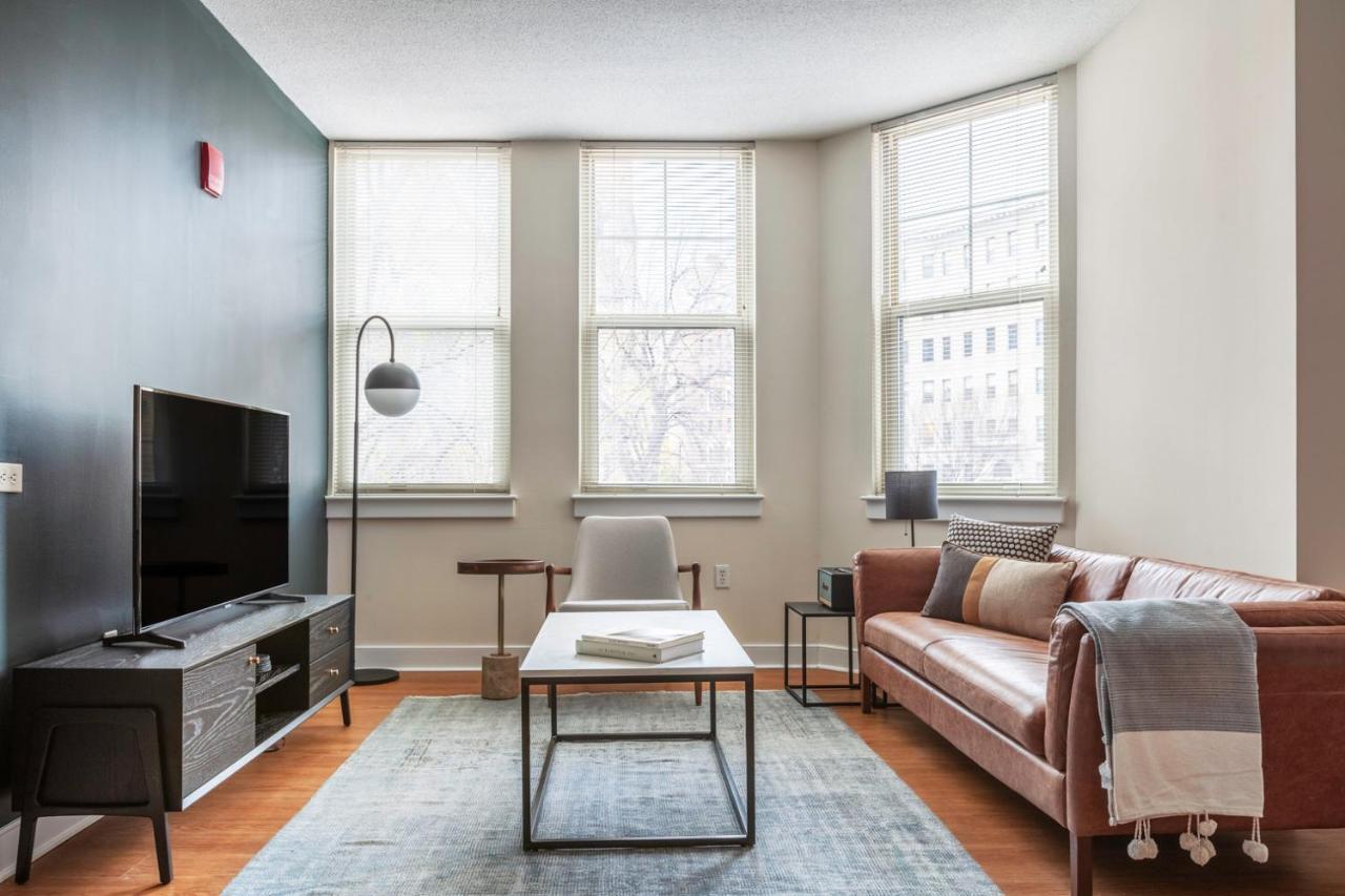 Downtown 2br W Gym Wd Doorman Nr Metro Wdc-239