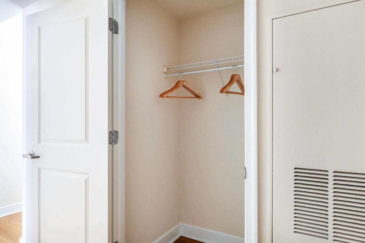 Downtown 2br W Gym Wd Doorman Nr Metro Wdc-239 *