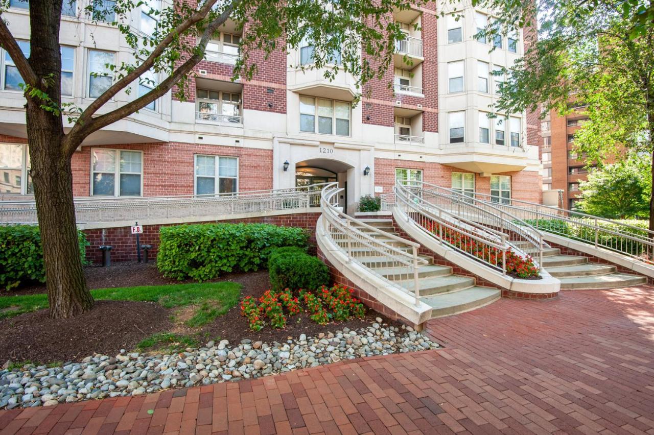 Downtown 2br W Gym Wd Doorman Nr Metro Wdc-239