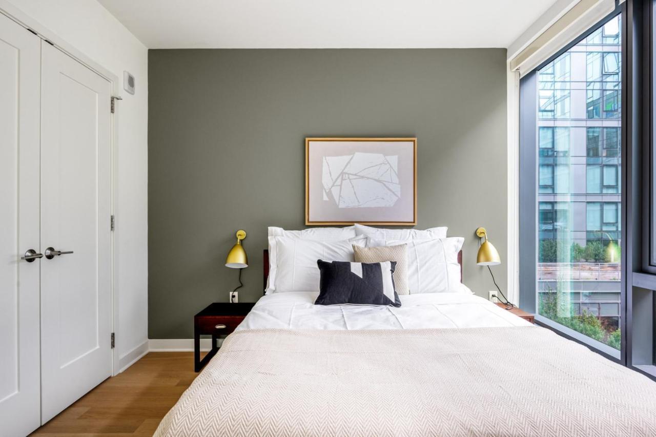 Navy Yard 1br W Gym Doorman Pool Nr Metro Wdc-201 *